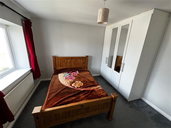 32 The Square, Riverbank, Drogheda, Louth