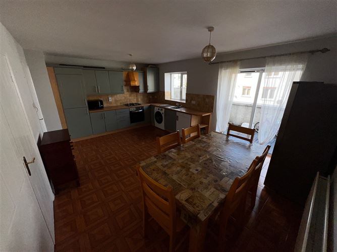 32 The Square, Riverbank, Drogheda, Louth