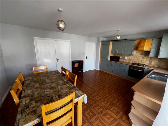 32 The Square, Riverbank, Drogheda, Louth