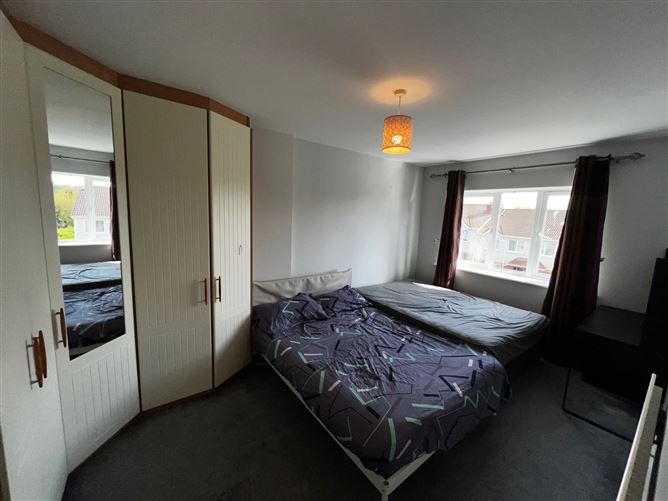 32 The Square, Riverbank, Drogheda, Louth