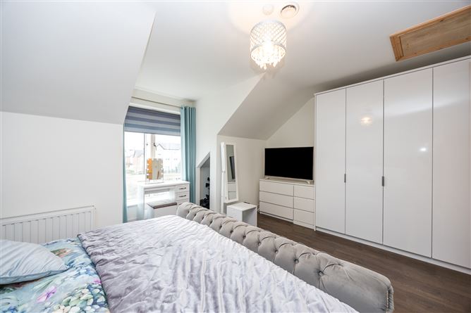https://photos-a.propertyimages.ie/media/9/9/4/4910499/23fe21cf-0bf2-4a2d-abbd-046d298766ec_l.jpg