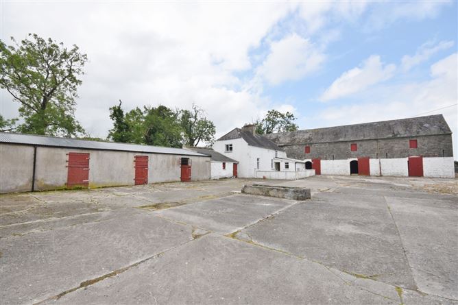 https://photos-a.propertyimages.ie/media/9/9/4/4936499/b87b4f0f-b919-4b96-8c76-607a61b489cf_l.jpg