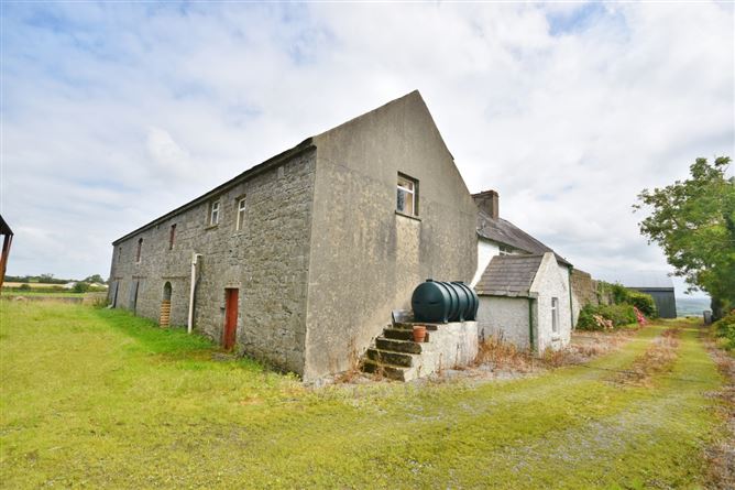 https://photos-a.propertyimages.ie/media/9/9/4/4936499/b87b4f0f-b919-4b96-8c76-607a61b489cf_l.jpg