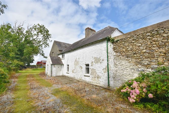 https://photos-a.propertyimages.ie/media/9/9/4/4936499/b87b4f0f-b919-4b96-8c76-607a61b489cf_l.jpg