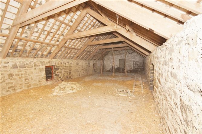 https://photos-a.propertyimages.ie/media/9/9/4/4936499/b87b4f0f-b919-4b96-8c76-607a61b489cf_l.jpg