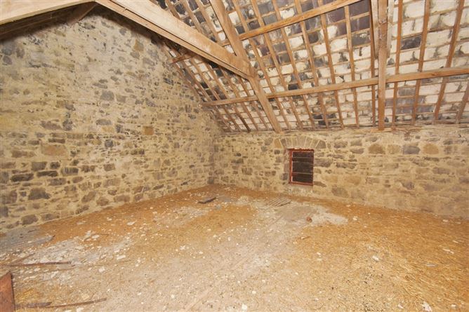 https://photos-a.propertyimages.ie/media/9/9/4/4936499/b87b4f0f-b919-4b96-8c76-607a61b489cf_l.jpg