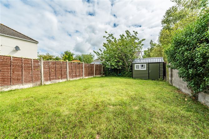 https://photos-a.propertyimages.ie/media/9/9/4/4948499/121695ea-ca12-405b-9b78-db2465bcaaa7_l.jpg