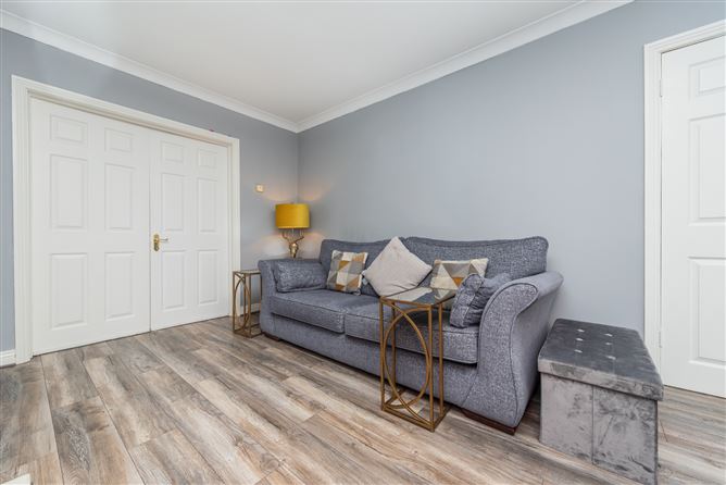 https://photos-a.propertyimages.ie/media/9/9/4/4948499/121695ea-ca12-405b-9b78-db2465bcaaa7_l.jpg