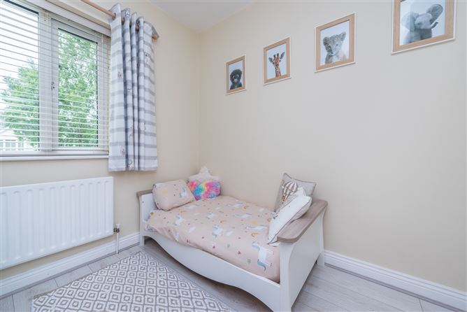 https://photos-a.propertyimages.ie/media/9/9/4/4948499/121695ea-ca12-405b-9b78-db2465bcaaa7_l.jpg