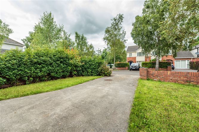 https://photos-a.propertyimages.ie/media/9/9/4/4948499/121695ea-ca12-405b-9b78-db2465bcaaa7_l.jpg
