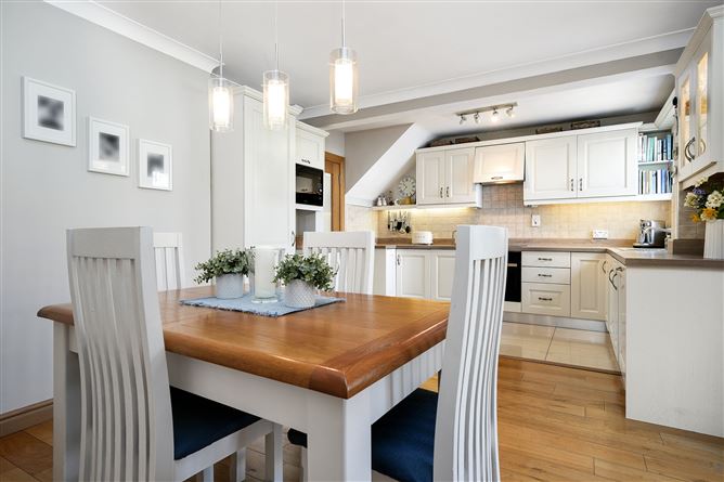 33 Castle Grove, Clondalkin, Dublin 22, D22 CC03