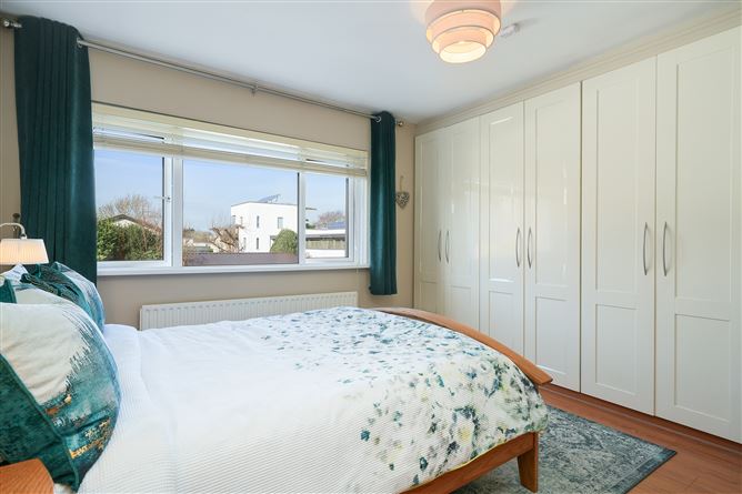 33 Castle Grove, Clondalkin, Dublin 22, D22 CC03