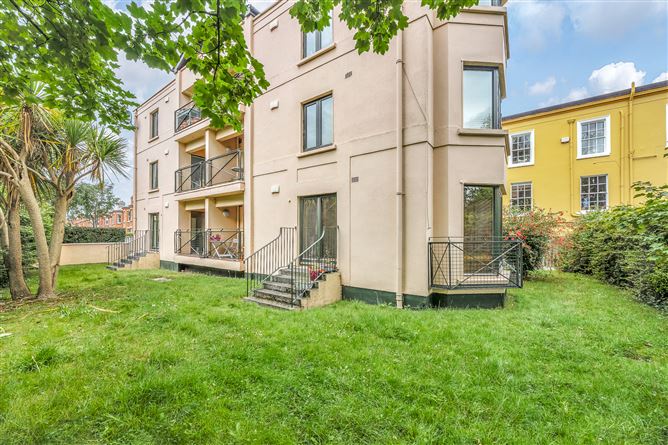 Photo 15 of 19 — 1 Seamount House, St Johns Road, Sandymount, Dublin 4