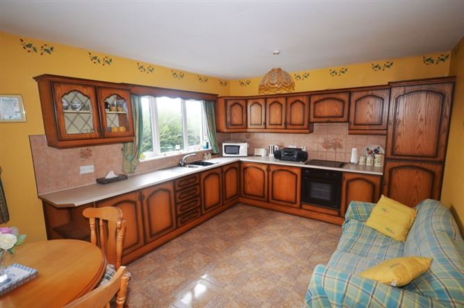 25 Blackrock Drive, Ballybofey, Co. Donegal