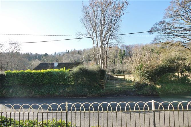 2 Silvermount Cottages, Strawberry Beds, Dublin 20