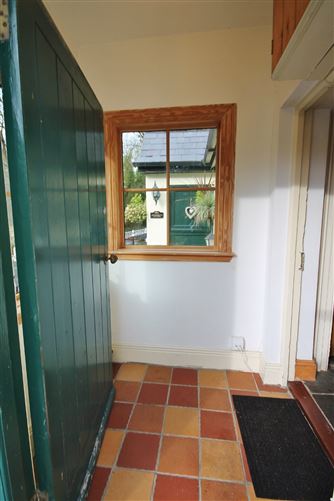 2 Silvermount Cottages, Strawberry Beds, Dublin 20