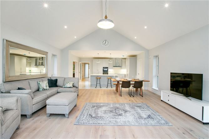 Oaklands, Kilmacredock, Maynooth, Co. Kildare