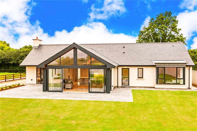 Oaklands, Kilmacredock, Maynooth, Co. Kildare