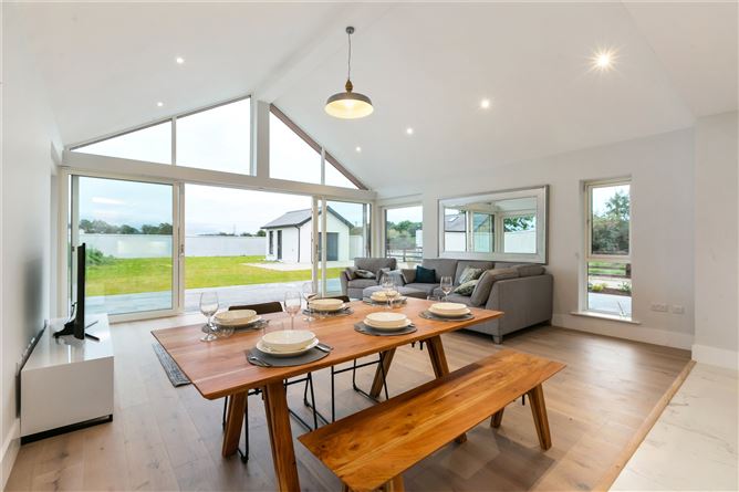 Oaklands, Kilmacredock, Maynooth, Co. Kildare