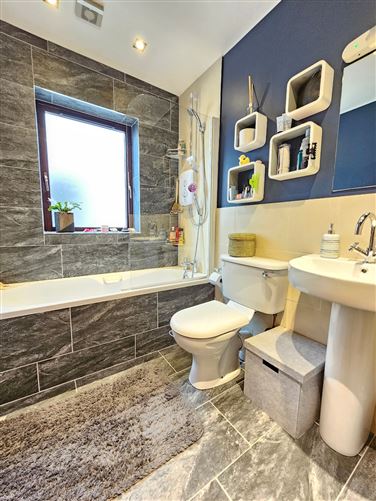 16 Cluain Gearrain, Quin, Ennis, Co. Clare