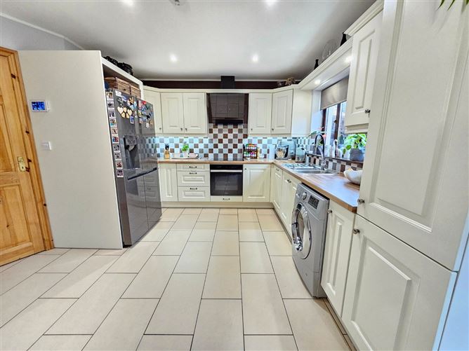 16 Cluain Gearrain, Quin, Ennis, Co. Clare