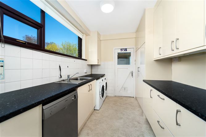93 South Avenue, Mount Merrion, Dublin