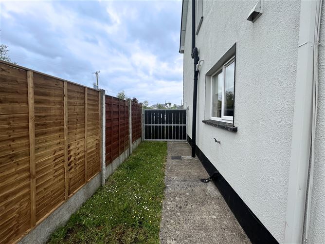 19 Riverbank, Cloonfad, Ballyhaunis, Mayo