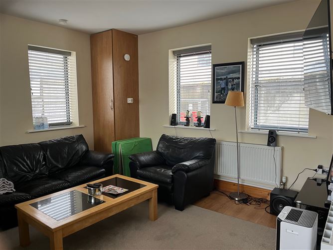 12 Stafford Hall, Nenagh, Tipperary