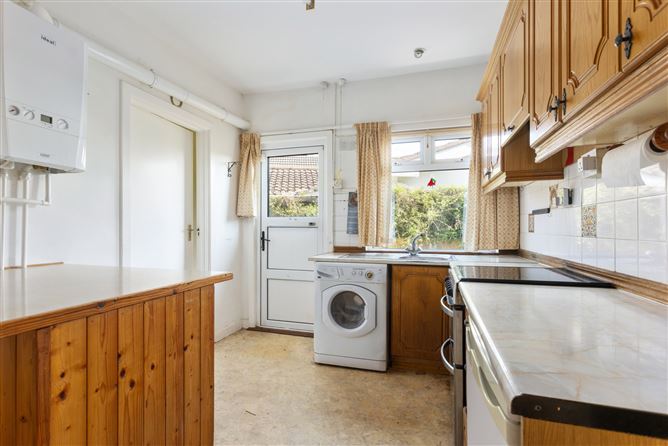 36 Arnold Park, Glenageary, Co. Dublin