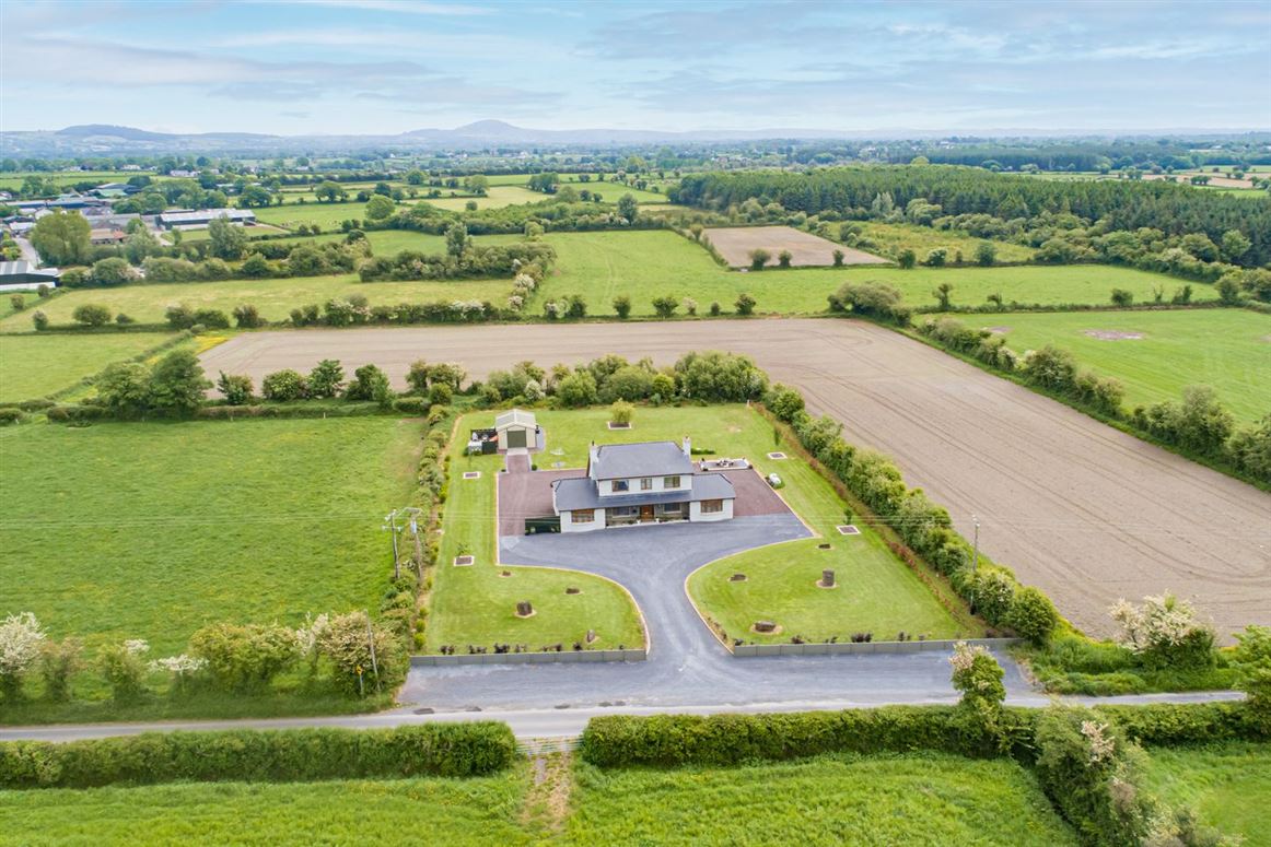 New Road, X91H2T8, Mooncoin, Co. Kilkenny