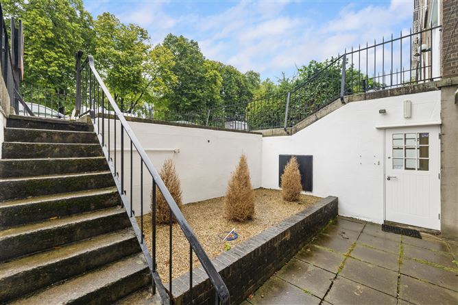11/12 Warrington Place, Dublin 2, South City Centre, Dublin 2