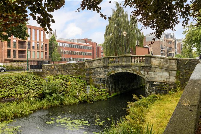 11/12 Warrington Place, Dublin 2, South City Centre, Dublin 2