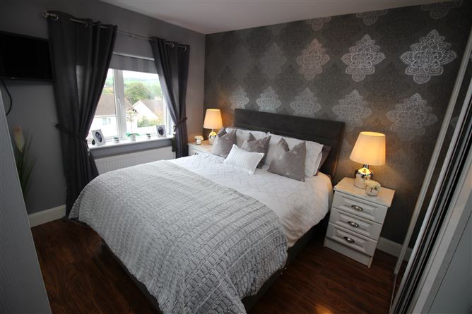 No. 10 The Heathers, Classes Lake, Ballincollig, Cork