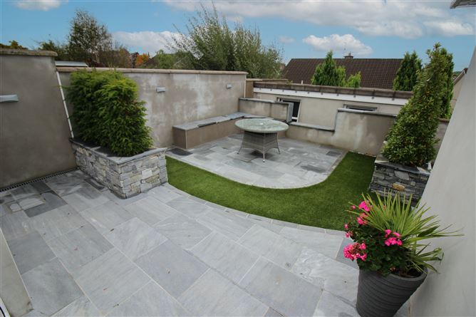 No. 10 The Heathers, Classes Lake, Ballincollig, Cork