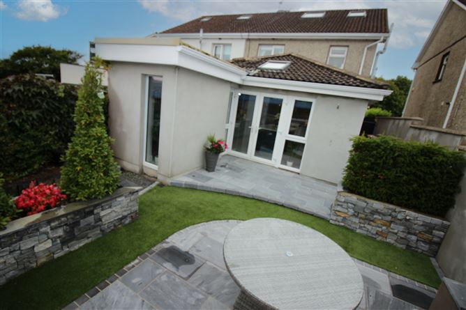 No. 10 The Heathers, Classes Lake, Ballincollig, Cork