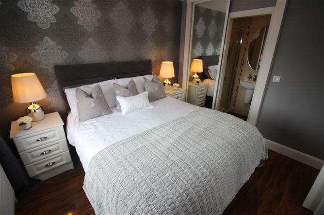 No. 10 The Heathers, Classes Lake, Ballincollig, Cork