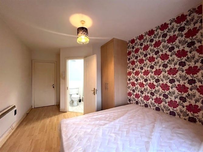 Marlfield Lawn, Kiltipper, Dublin 24