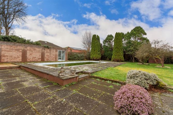 CÚL NA DTONN, 130 Carrickbrack Road, Sutton, Dublin 13