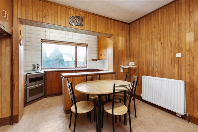 CÚL NA DTONN, 130 Carrickbrack Road, Sutton, Dublin 13