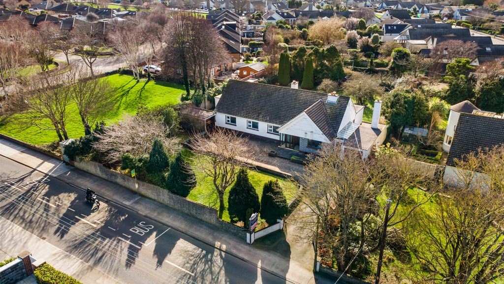 CÚL NA DTONN, 130 Carrickbrack Road, Sutton, Dublin 13