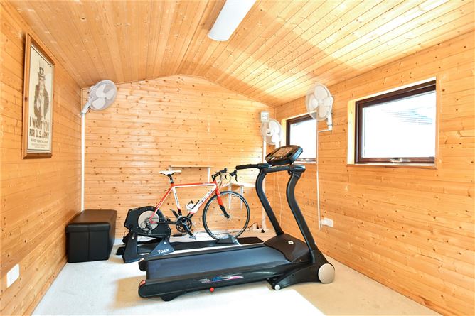 61 Sli Na Sruthan, Clybaun Road, Knocknacarra, Galway
