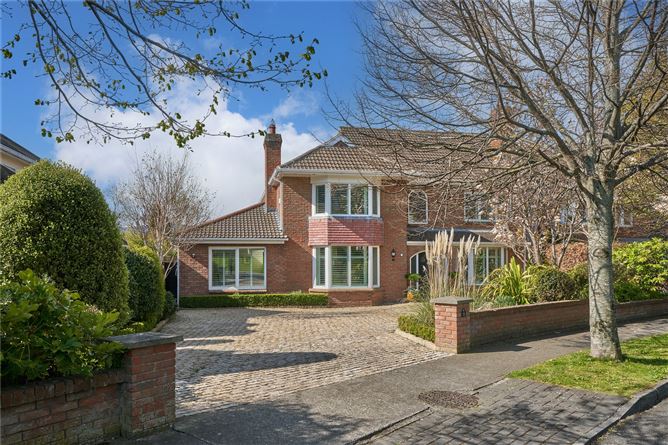 32 Brighton Avenue, Foxrock, Dublin 18