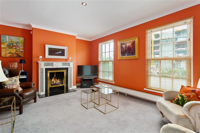 12 Eglinton Square, Donnybrook, Dublin 4
