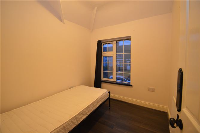 16 McCurtain Villas, College Road, Cork City, Cork