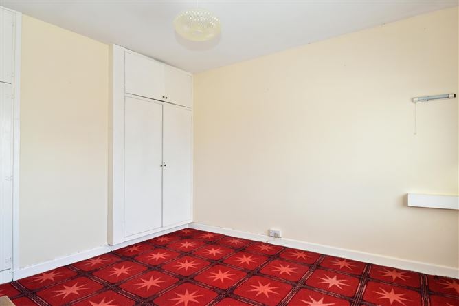 16 Monksfield, Salthill, Galway