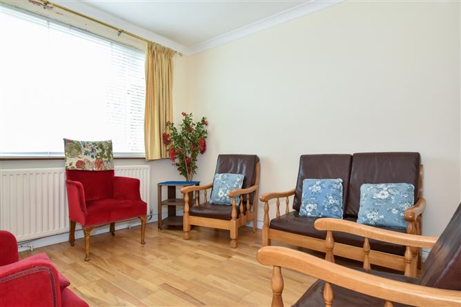 16 Monksfield, Salthill, Galway