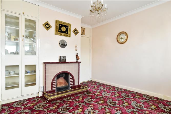 16 Monksfield, Salthill, Galway