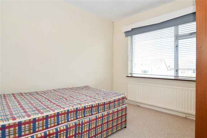 16 Monksfield, Salthill, Galway