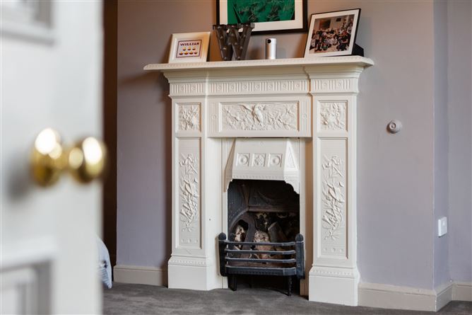 Gifford, 8 Temple Villas, Rathmines, Dublin 6