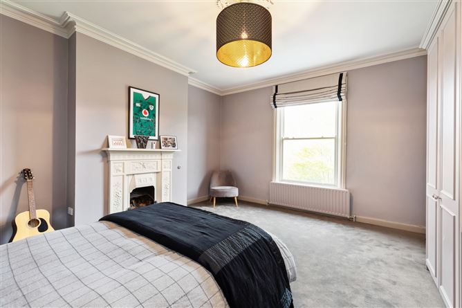 Gifford, 8 Temple Villas, Rathmines, Dublin 6